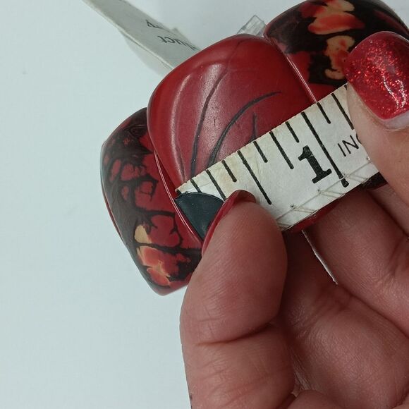 NATURAL HANDCUT Polished 1.25 inch Tagua Nut Red & Black Bracelet - Picture 11 of 15